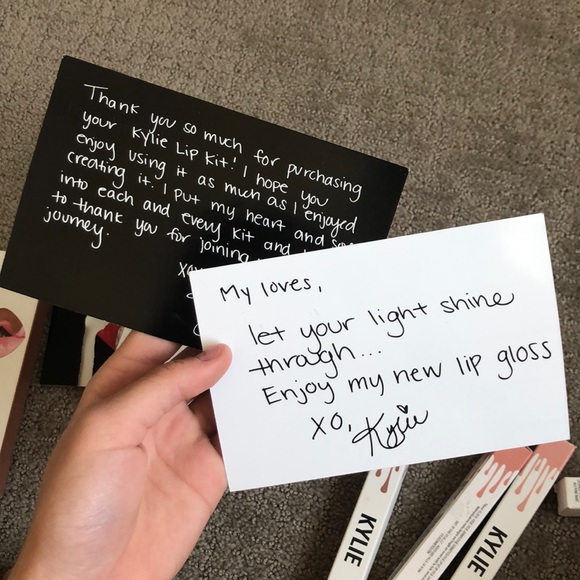 Kylie cosmetics matte liquid lipstick & liner sets - Picture 8 of 8